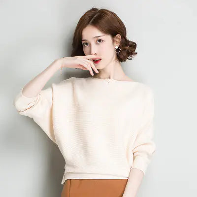 Chic Women's Long-Sleeve Knit Pullover